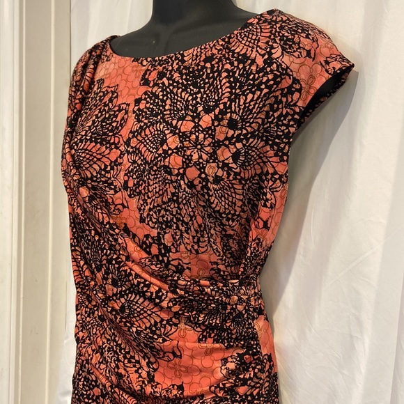 Connected Apparel peach orange printed midi dress - Picture 3 of 9